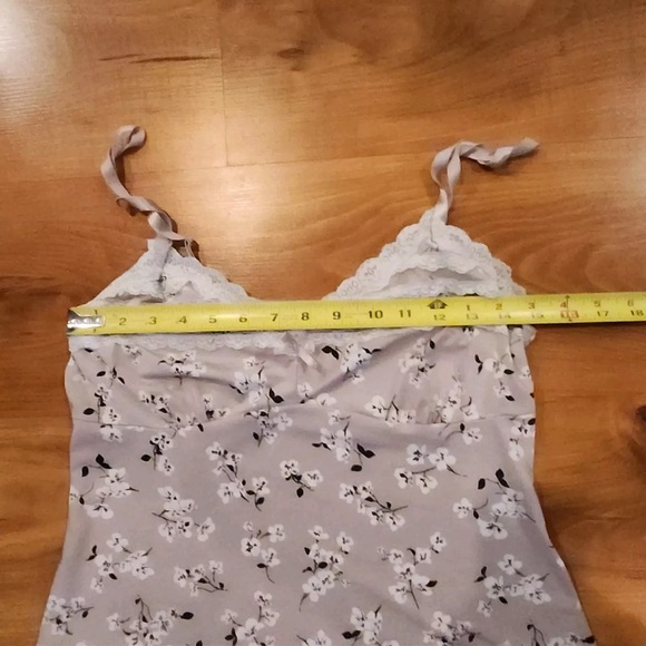 Marilyn Monroe Intimates 2 PC Pajama Short Set Floral Print Sleepwear Size L - Picture 3 of 5